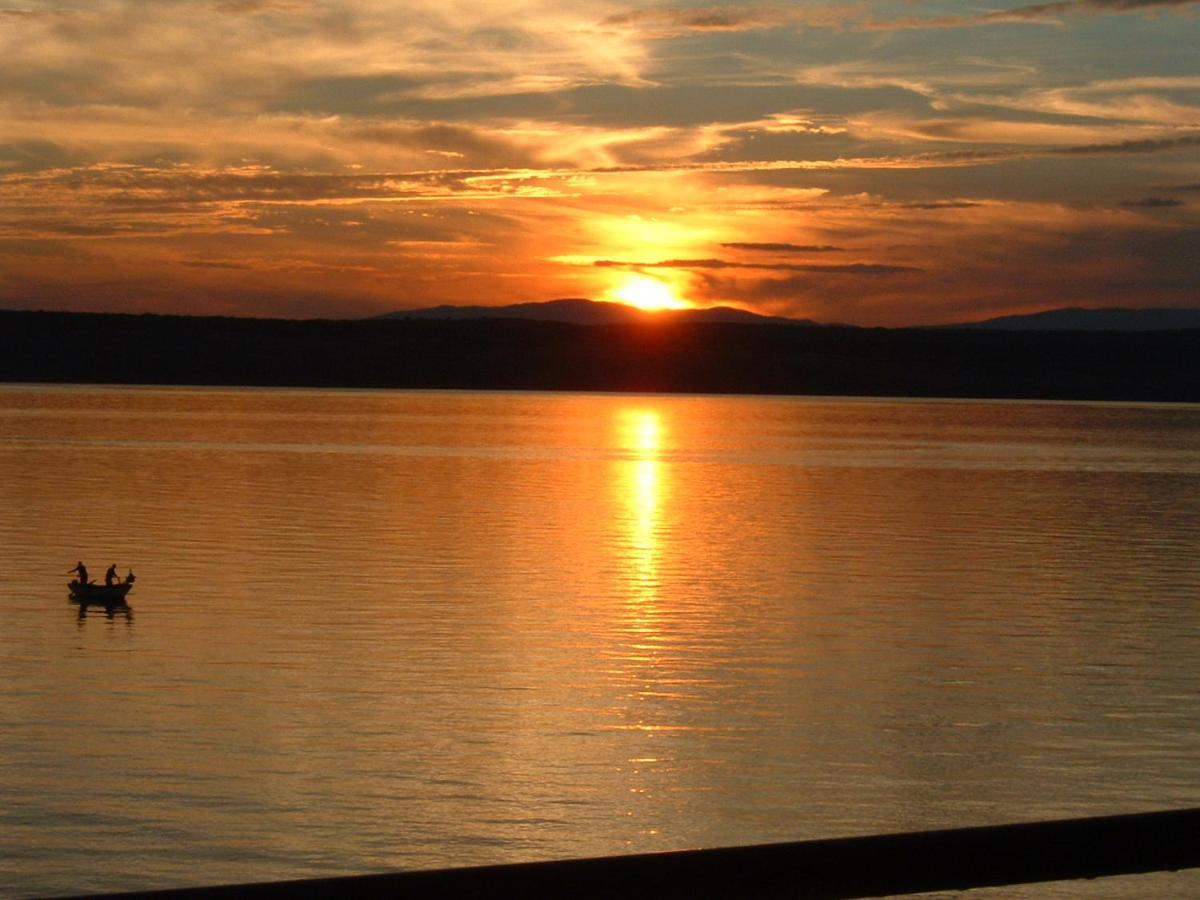 La Villa - Beach House & Rooms Crikvenica Bagian luar foto