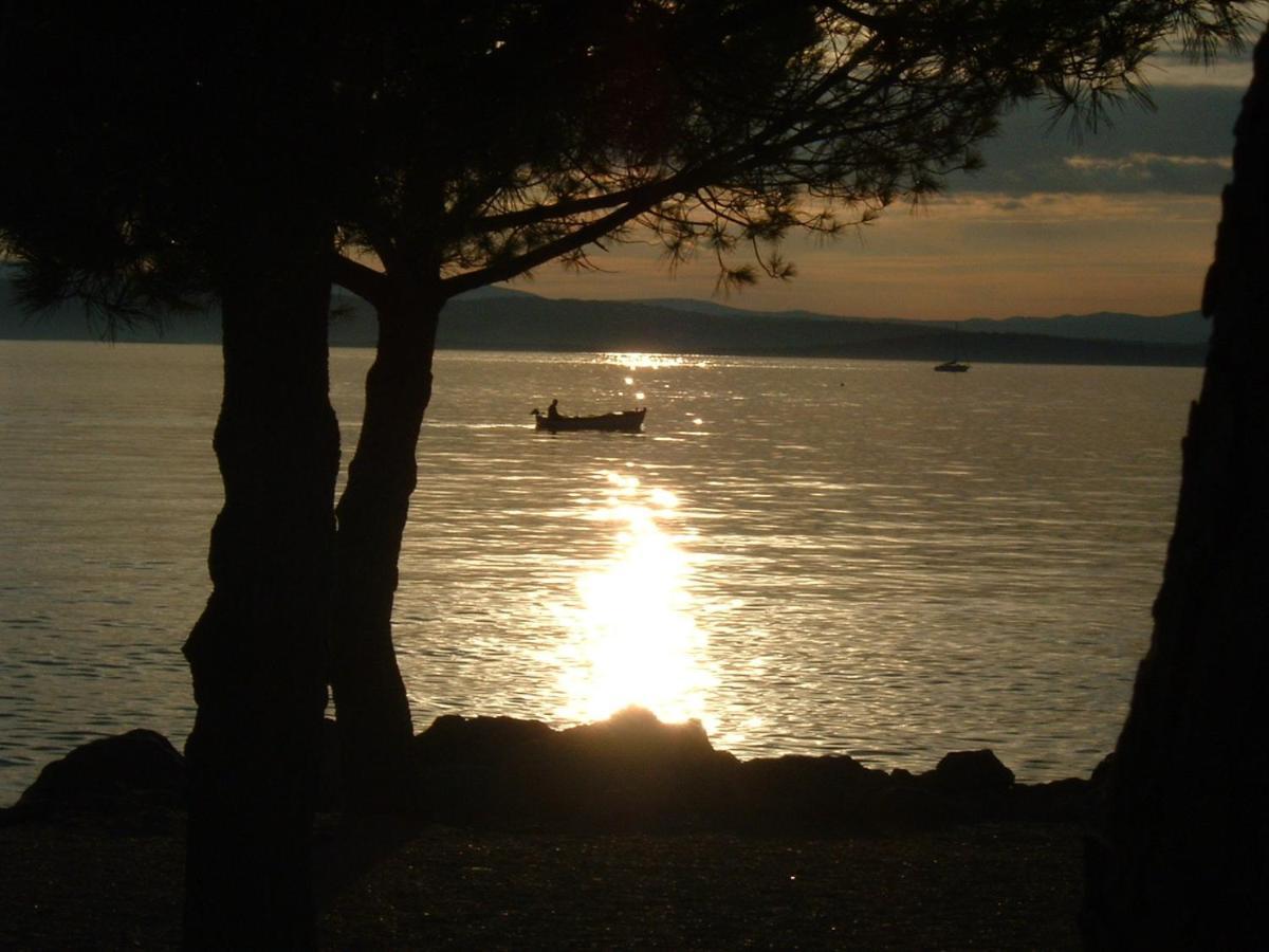 La Villa - Beach House & Rooms Crikvenica Bagian luar foto