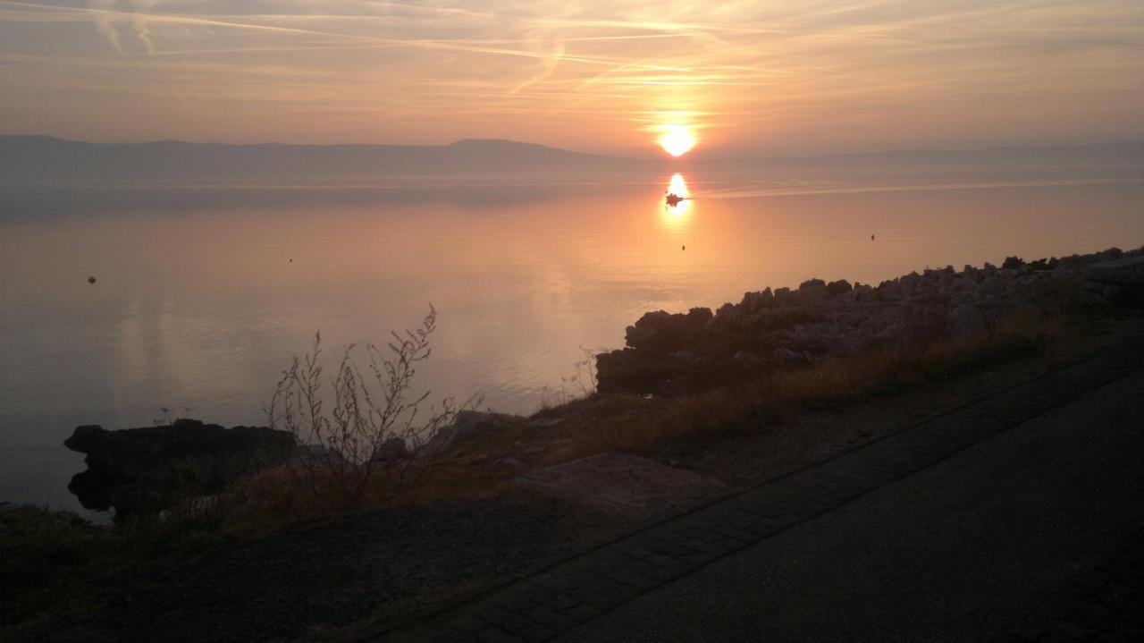 La Villa - Beach House & Rooms Crikvenica Bagian luar foto