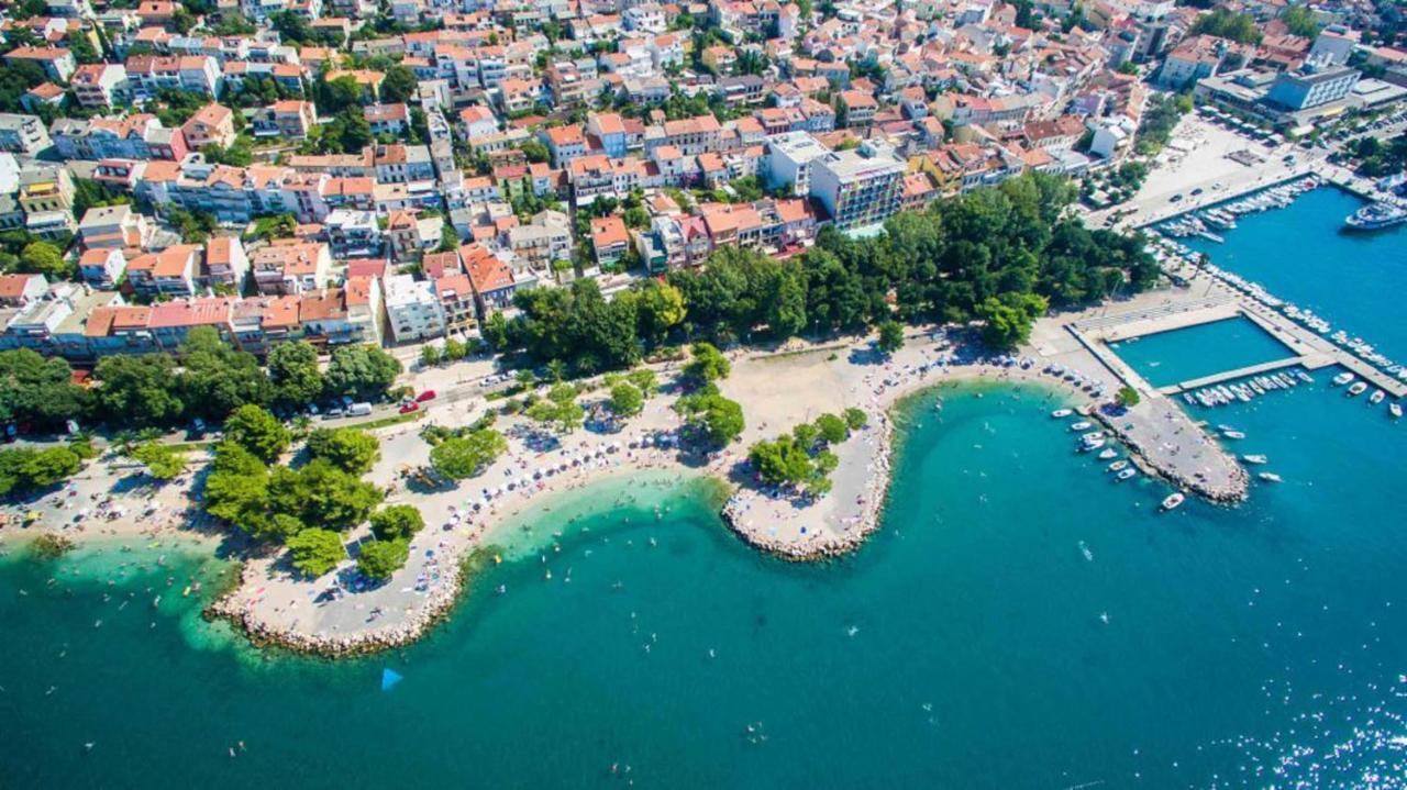 La Villa - Beach House & Rooms Crikvenica Bagian luar foto