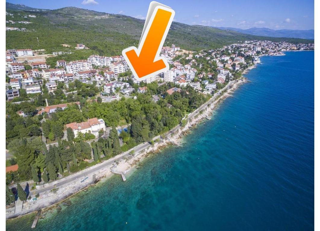 La Villa - Beach House & Rooms Crikvenica Bagian luar foto