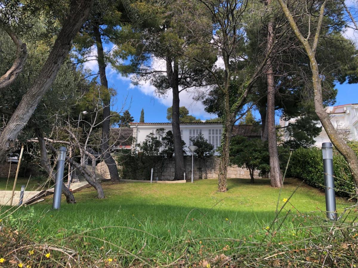 La Villa - Beach House & Rooms Crikvenica Bagian luar foto