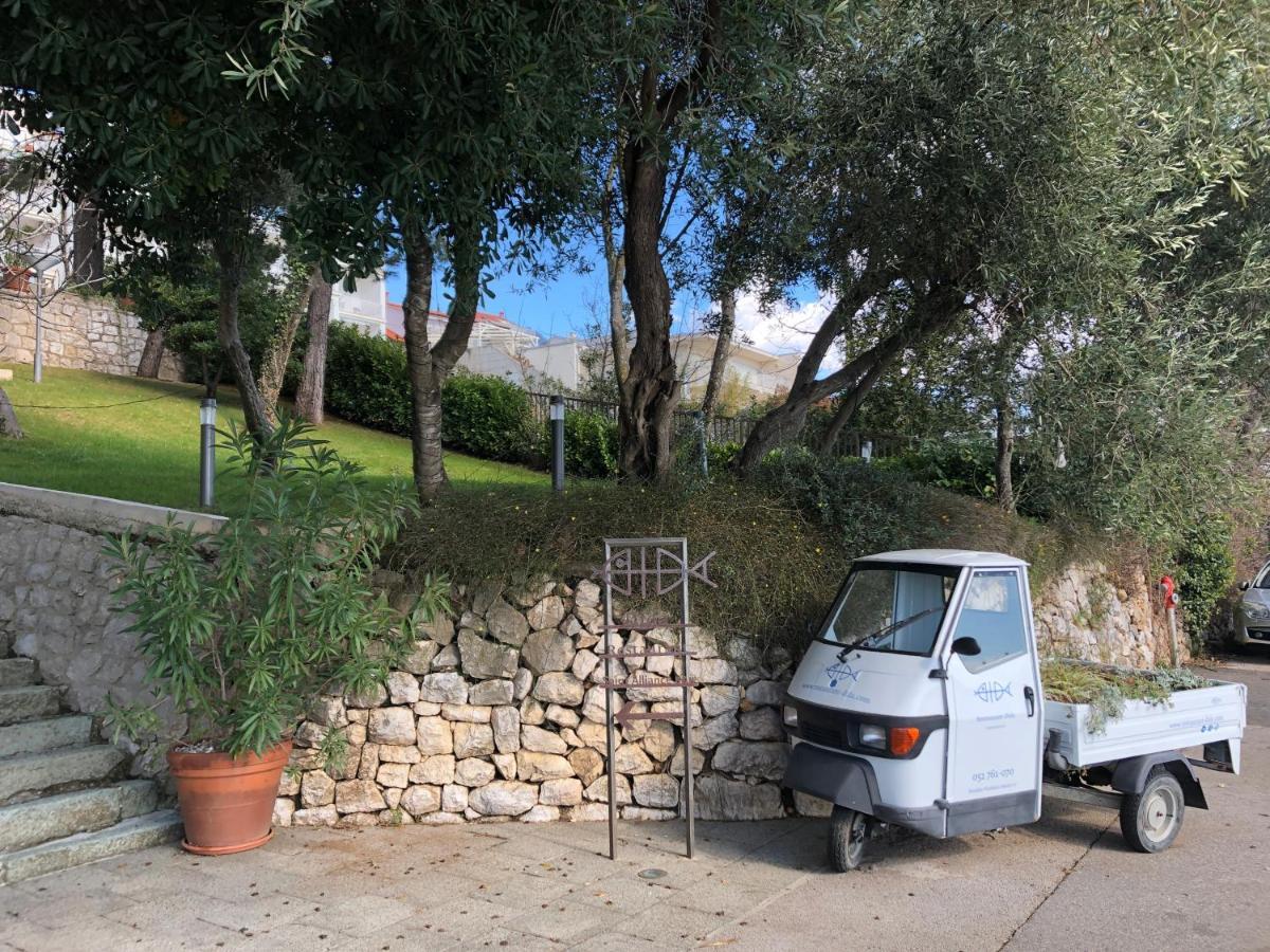 La Villa - Beach House & Rooms Crikvenica Bagian luar foto
