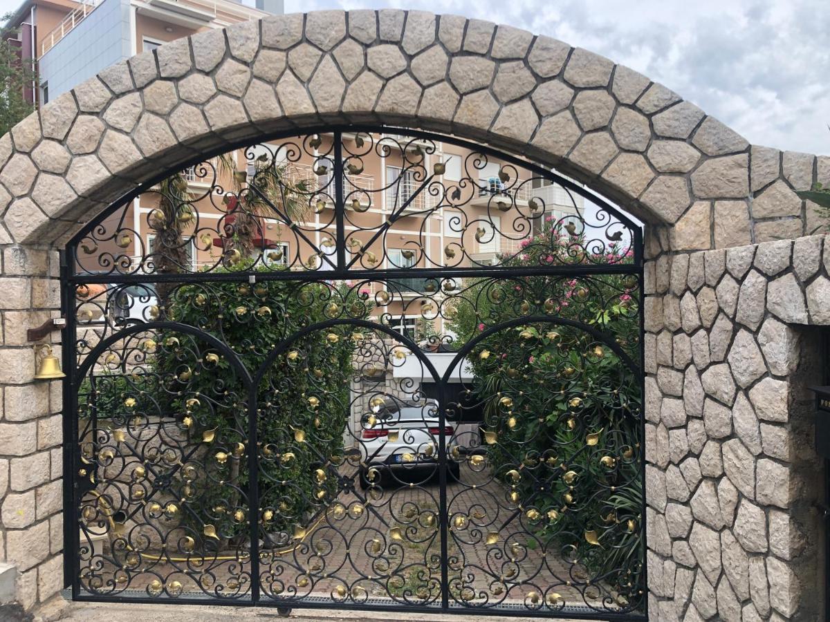 La Villa - Beach House & Rooms Crikvenica Bagian luar foto