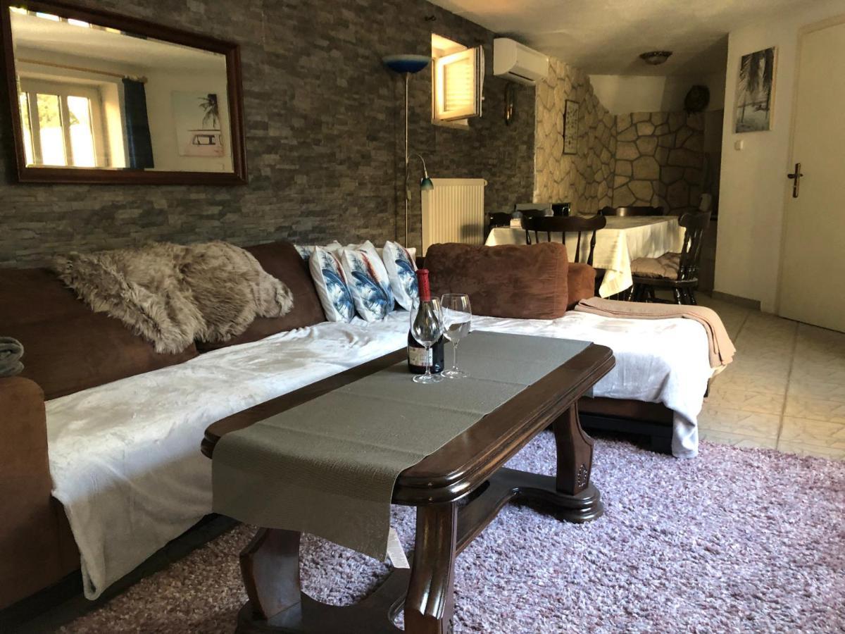 La Villa - Beach House & Rooms Crikvenica Bagian luar foto