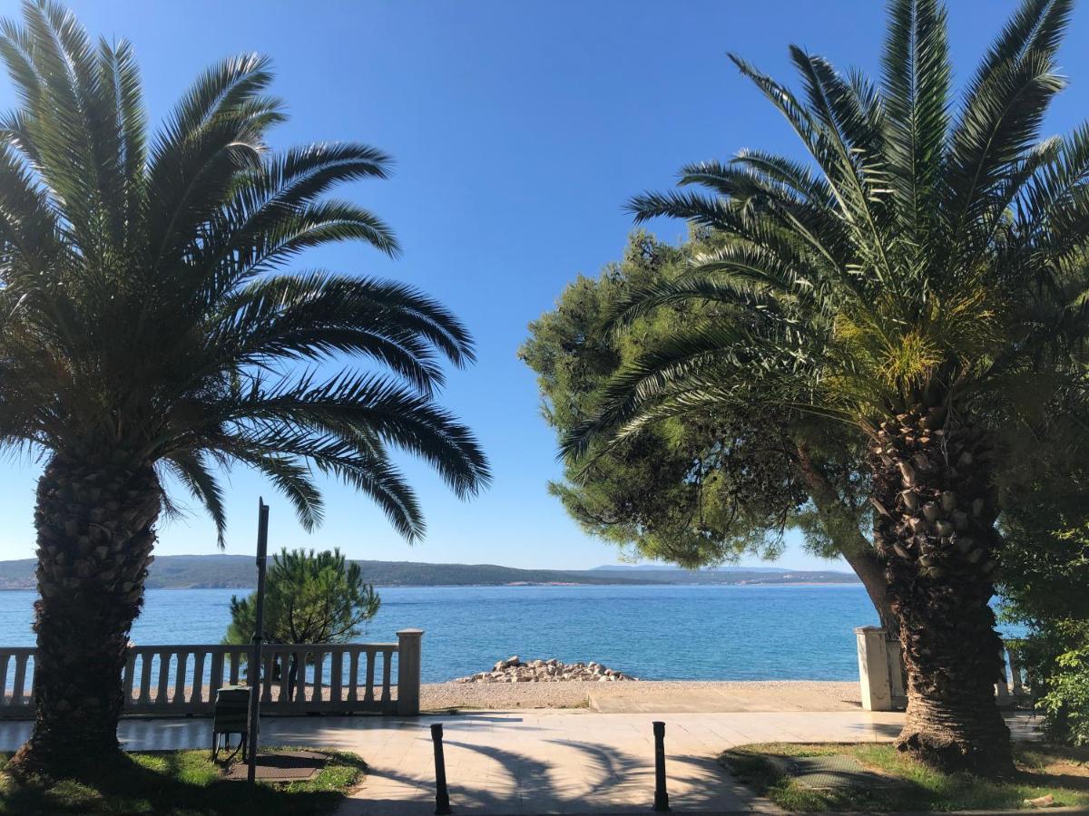La Villa - Beach House & Rooms Crikvenica Bagian luar foto