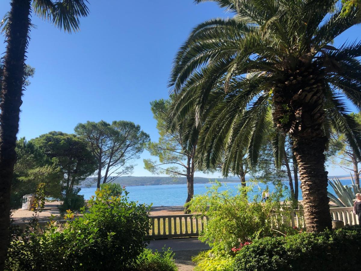 La Villa - Beach House & Rooms Crikvenica Bagian luar foto