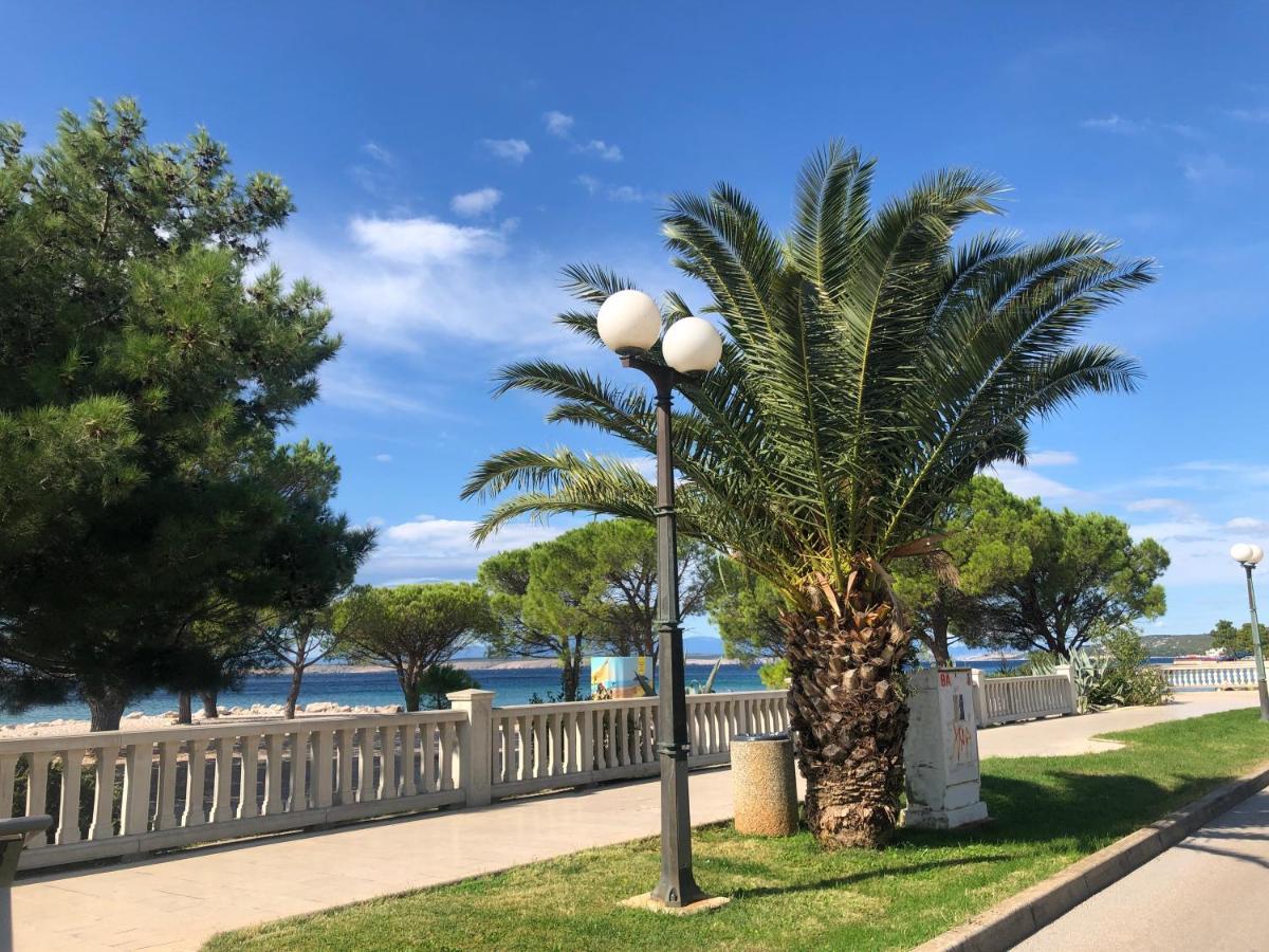 La Villa - Beach House & Rooms Crikvenica Bagian luar foto